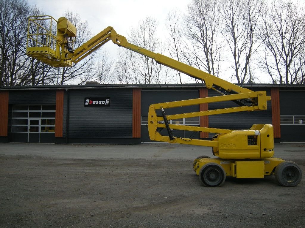 Genie Arbeitsbühne Genie Z 45/25 J, 15,8 m - Dvižna ploščad montirana na tovornjak: slika 1 Genie Arbeitsbühne Genie Z 45/25 J, 15,8 m - Dvižna ploščad montirana na tovornjak: slika 1