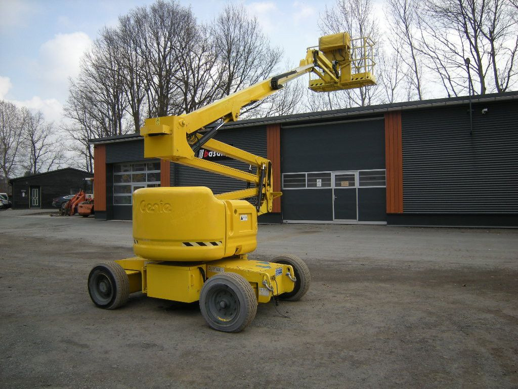 Genie Arbeitsbühne Genie Z 45/25 J, 15,8 m - Dvižna ploščad montirana na tovornjak: slika 2 Genie Arbeitsbühne Genie Z 45/25 J, 15,8 m - Dvižna ploščad montirana na tovornjak: slika 2