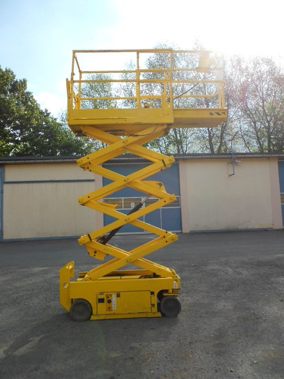 Genie GS 1930, Scherenarbeitsbühne Genie 8 m Genie GS 1930, Scherenarbeitsbühne Genie 8 m - Škarjasta dvižna ploščad: slika 1 Genie GS 1930, Scherenarbeitsbühne Genie 8 m Genie GS 1930, Scherenarbeitsbühne Genie 8 m - Škarjasta dvižna ploščad: slika 1