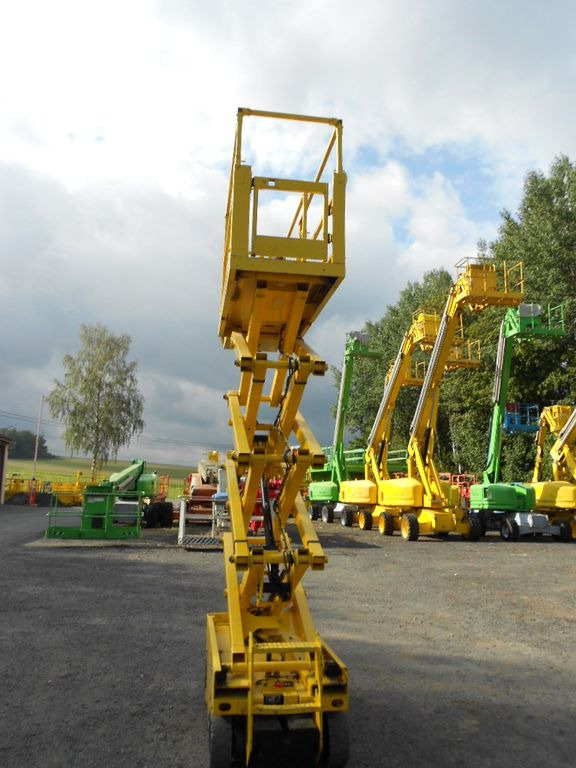 Genie GS 1930, Scherenarbeitsbühne Genie 8 m Genie GS 1930, Scherenarbeitsbühne Genie 8 m - Škarjasta dvižna ploščad: slika 3 Genie GS 1930, Scherenarbeitsbühne Genie 8 m Genie GS 1930, Scherenarbeitsbühne Genie 8 m - Škarjasta dvižna ploščad: slika 3