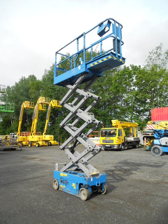 Genie GS 1932, Scherenarbeitsbühne Genie 8 m Genie GS 1932, Scherenarbeitsbühne Genie 8 m - Škarjasta dvižna ploščad: slika 3 Genie GS 1932, Scherenarbeitsbühne Genie 8 m Genie GS 1932, Scherenarbeitsbühne Genie 8 m - Škarjasta dvižna ploščad: slika 3