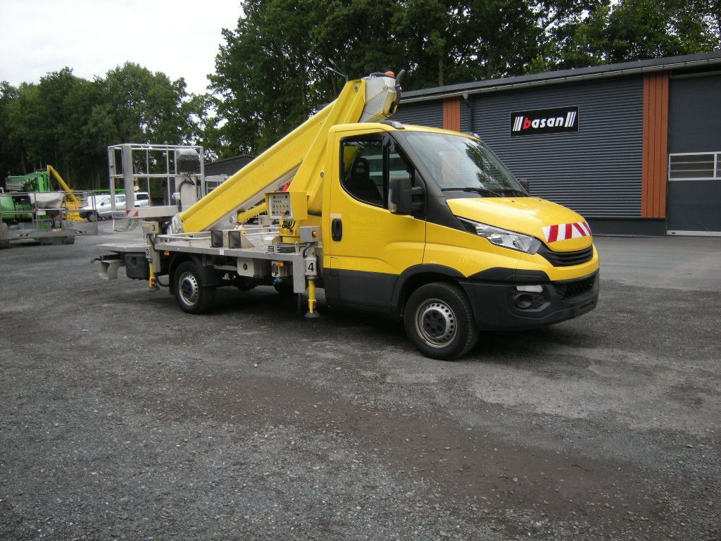 IVECO Daily mit Multitel MT204EX, AH 20m - Dvižna ploščad montirana na tovornjak: slika 1 IVECO Daily mit Multitel MT204EX, AH 20m - Dvižna ploščad montirana na tovornjak: slika 1
