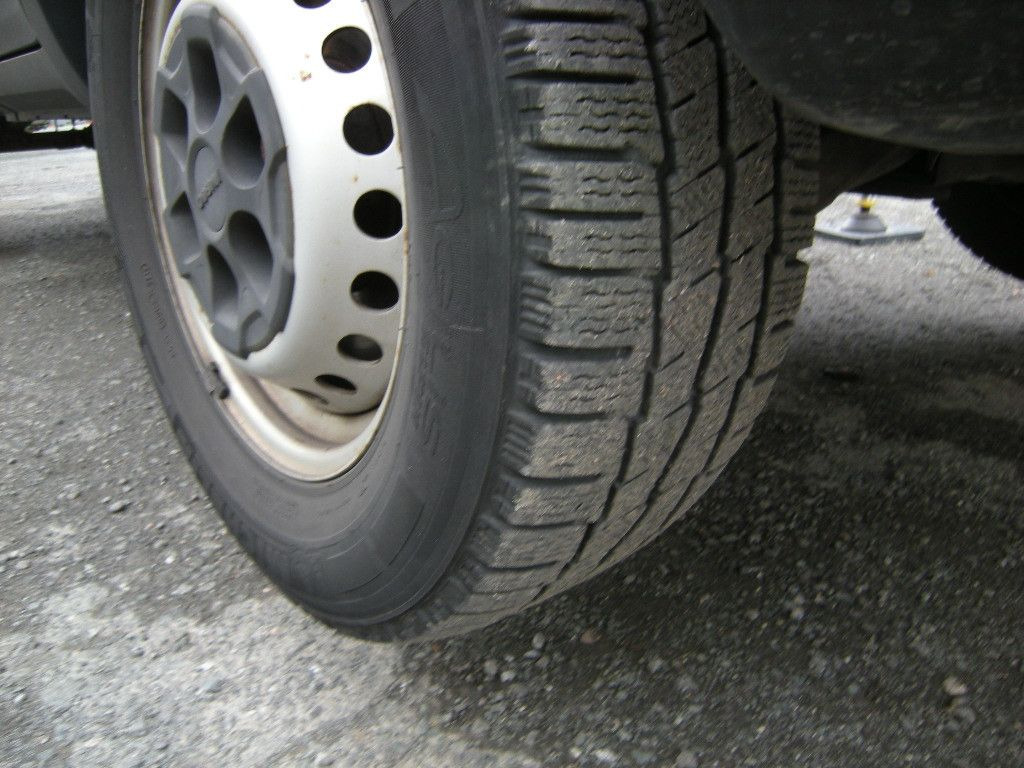 Iveco Daily mit Multitel MT204 - Dvižna ploščad montirana na tovornjak: slika 4 Iveco Daily mit Multitel MT204 - Dvižna ploščad montirana na tovornjak: slika 4