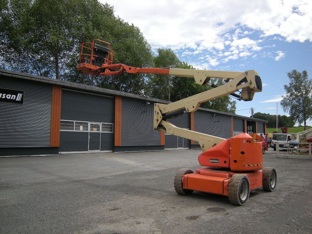 JLG M450 AJ Gelenkteleskoparbeitsbühne 16 m - Dvižna ploščad montirana na tovornjak: slika 2 JLG M450 AJ Gelenkteleskoparbeitsbühne 16 m - Dvižna ploščad montirana na tovornjak: slika 2