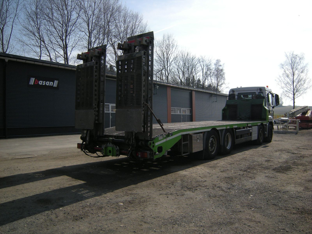 MAN 35.400, Zanner Plateau, Rampen, Winde - Vlečno vozilo: slika 2 MAN 35.400, Zanner Plateau, Rampen, Winde - Vlečno vozilo: slika 2