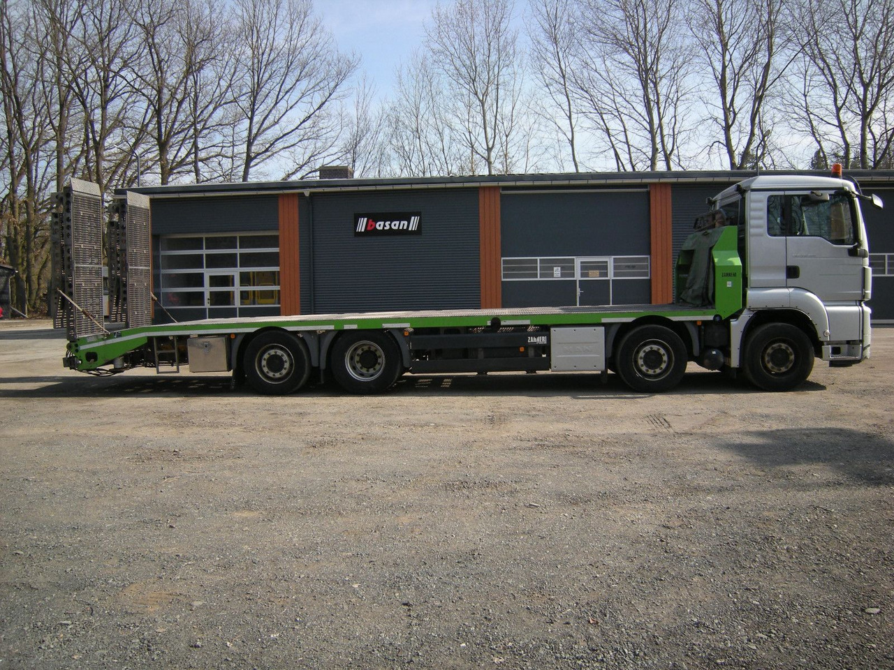 MAN 35.400, Zanner Plateau, Rampen, Winde - Vlečno vozilo: slika 1 MAN 35.400, Zanner Plateau, Rampen, Winde - Vlečno vozilo: slika 1