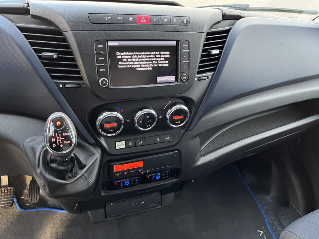 Iveco 70C18 Daily Kühlkoffer mit Ladebordwand Konvekta - Dostavno vozilo: slika 2 Iveco 70C18 Daily Kühlkoffer mit Ladebordwand Konvekta - Dostavno vozilo: slika 2