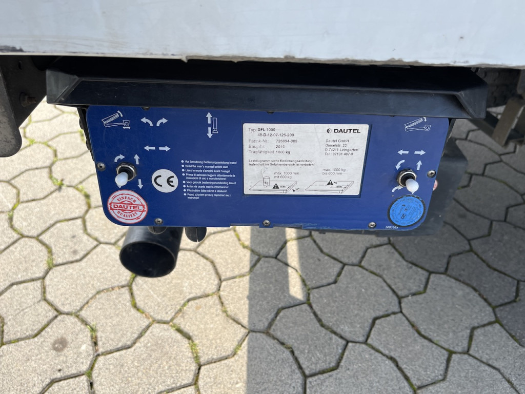 Dostavno vozilo z zabojnikom Iveco 70C18 Daily  Koffer mit Ladebordwand: slika 9