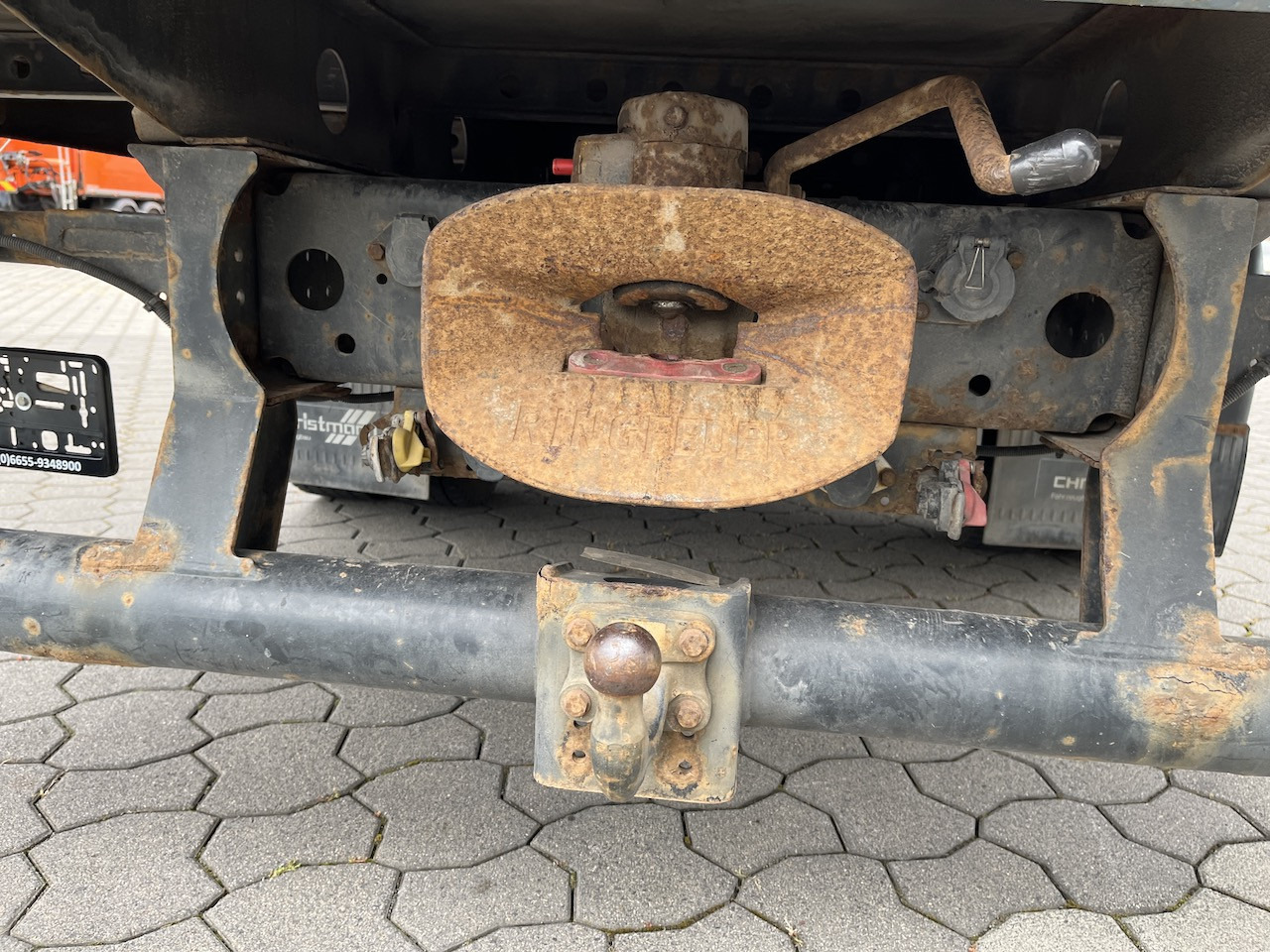 MAN TGL 8.220 4x2 Pritsche AHK - Dostavno vozilo s kesonom: slika 5 MAN TGL 8.220 4x2 Pritsche AHK - Dostavno vozilo s kesonom: slika 5