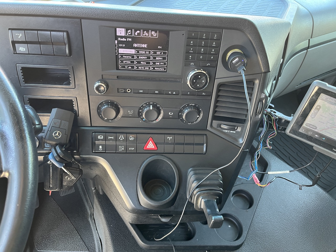 Mercedes-Benz Antos 1840 4x4 HAD LBW Kühlung Flüssigstickstoff - Tovornjak hladilnik: slika 2 Mercedes-Benz Antos 1840 4x4 HAD LBW Kühlung Flüssigstickstoff - Tovornjak hladilnik: slika 2