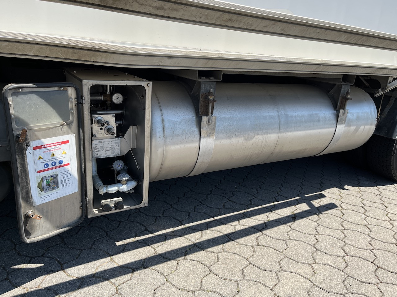 Mercedes-Benz Antos 1840 4x4 HAD LBW Kühlung Flüssigstickstoff - Tovornjak hladilnik: slika 4 Mercedes-Benz Antos 1840 4x4 HAD LBW Kühlung Flüssigstickstoff - Tovornjak hladilnik: slika 4