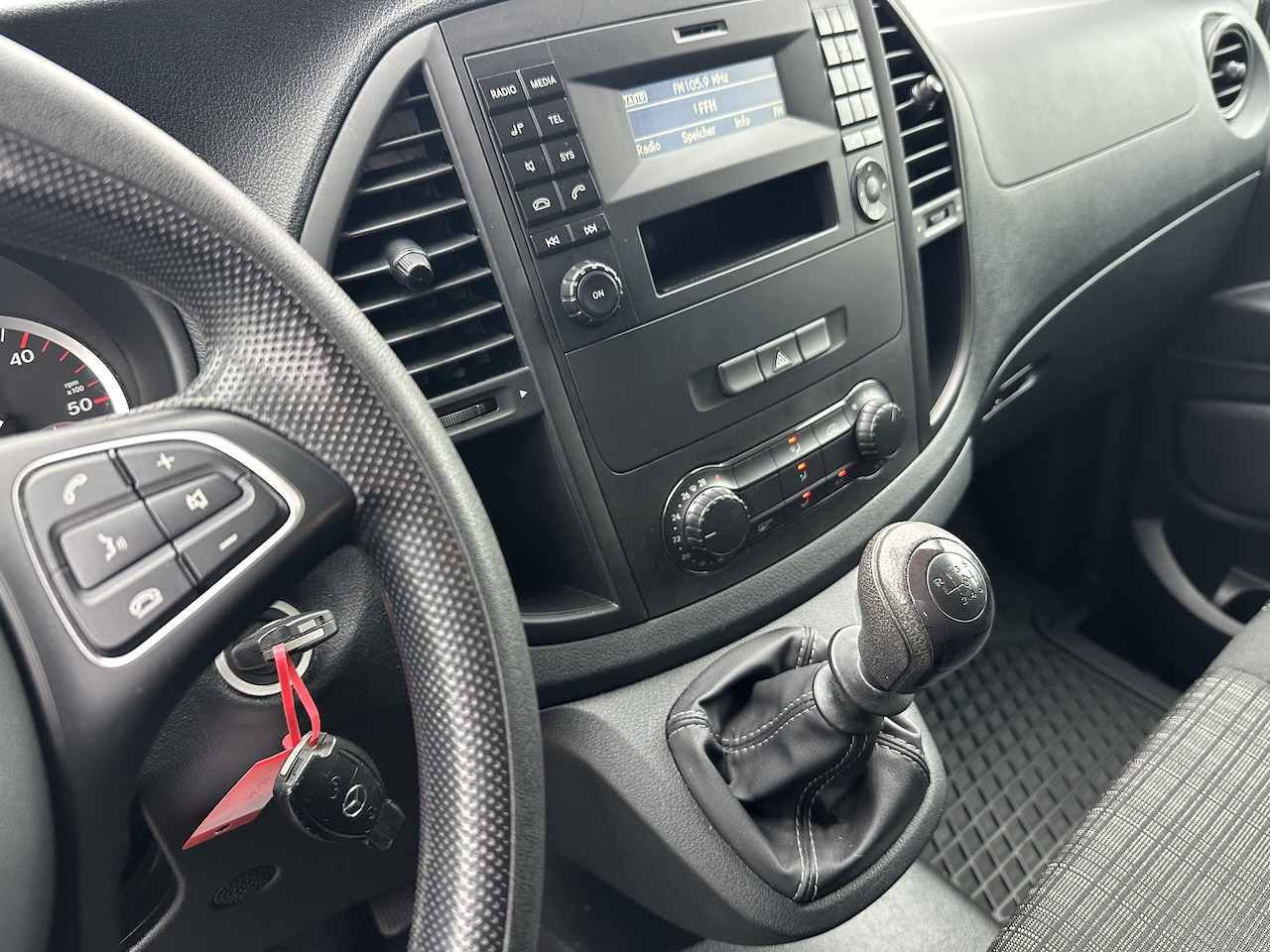 Mercedes-Benz Vito 111 CDI   9 Sitzer   BT   FSE   Klima   Tempomat   Radio - Potniški kombi: slika 5 Mercedes-Benz Vito 111 CDI   9 Sitzer   BT   FSE   Klima   Tempomat   Radio - Potniški kombi: slika 5
