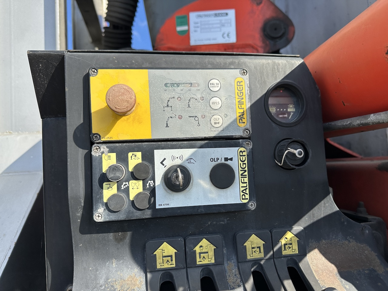 Palfinger Glas Kran Mulde PK 16502 - Kotalni prekucni tovornjak, Tovornjak z dvigalom: slika 3 Palfinger Glas Kran Mulde PK 16502 - Kotalni prekucni tovornjak, Tovornjak z dvigalom: slika 3