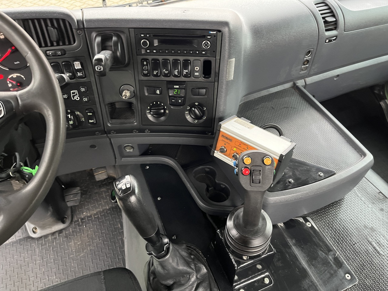 Scania G 450 8x4 Trösch Abrollkipper - Kotalni prekucni tovornjak: slika 4 Scania G 450 8x4 Trösch Abrollkipper - Kotalni prekucni tovornjak: slika 4