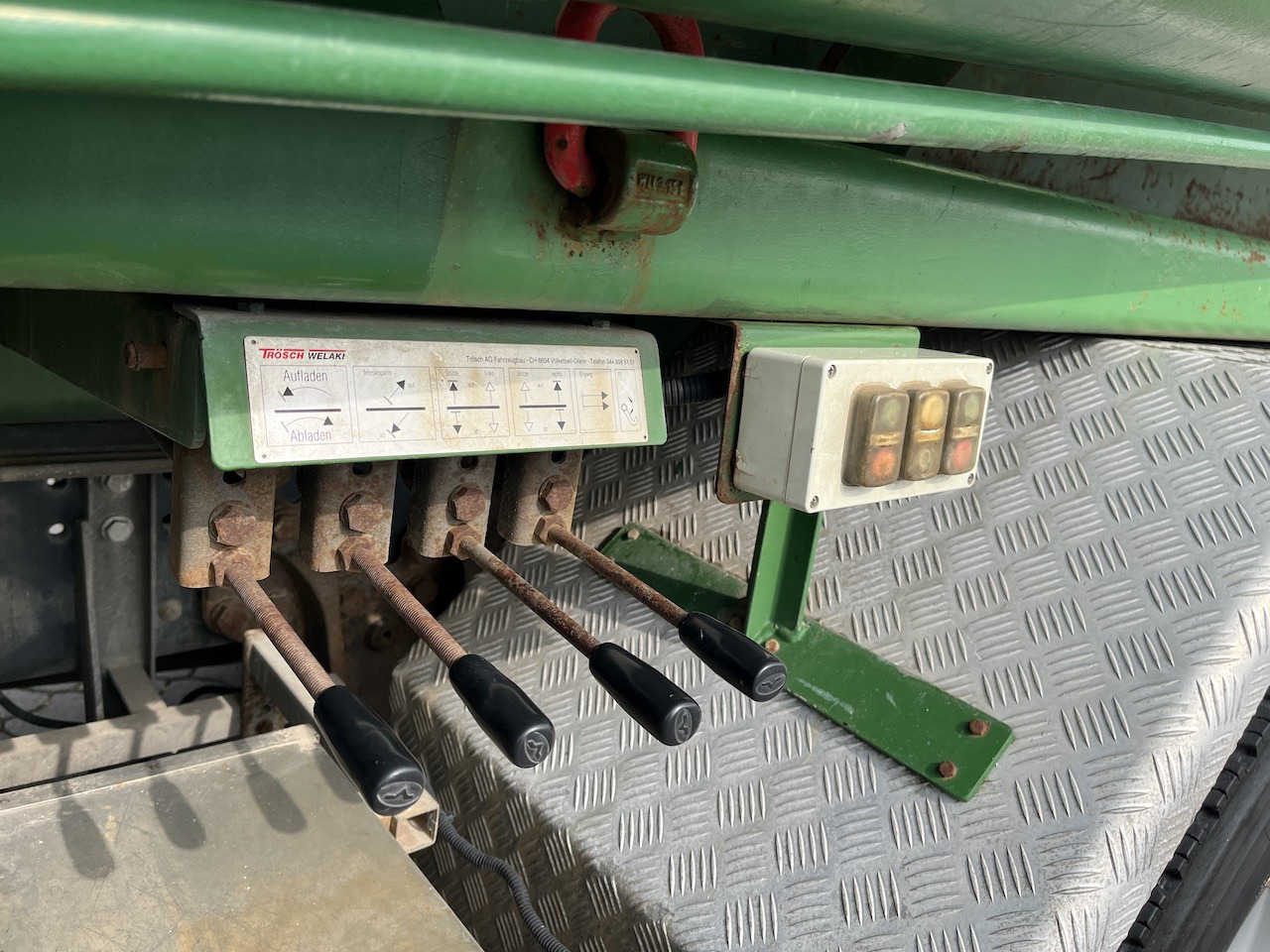 Scania P360 6x2 Trösch Absetzkipper Container - Komunalni tovornjak: slika 5 Scania P360 6x2 Trösch Absetzkipper Container - Komunalni tovornjak: slika 5