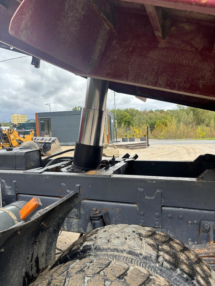 Scania R 124 420 8x4 Kipper Retarder - Tovornjak prekucnik: slika 3 Scania R 124 420 8x4 Kipper Retarder - Tovornjak prekucnik: slika 3