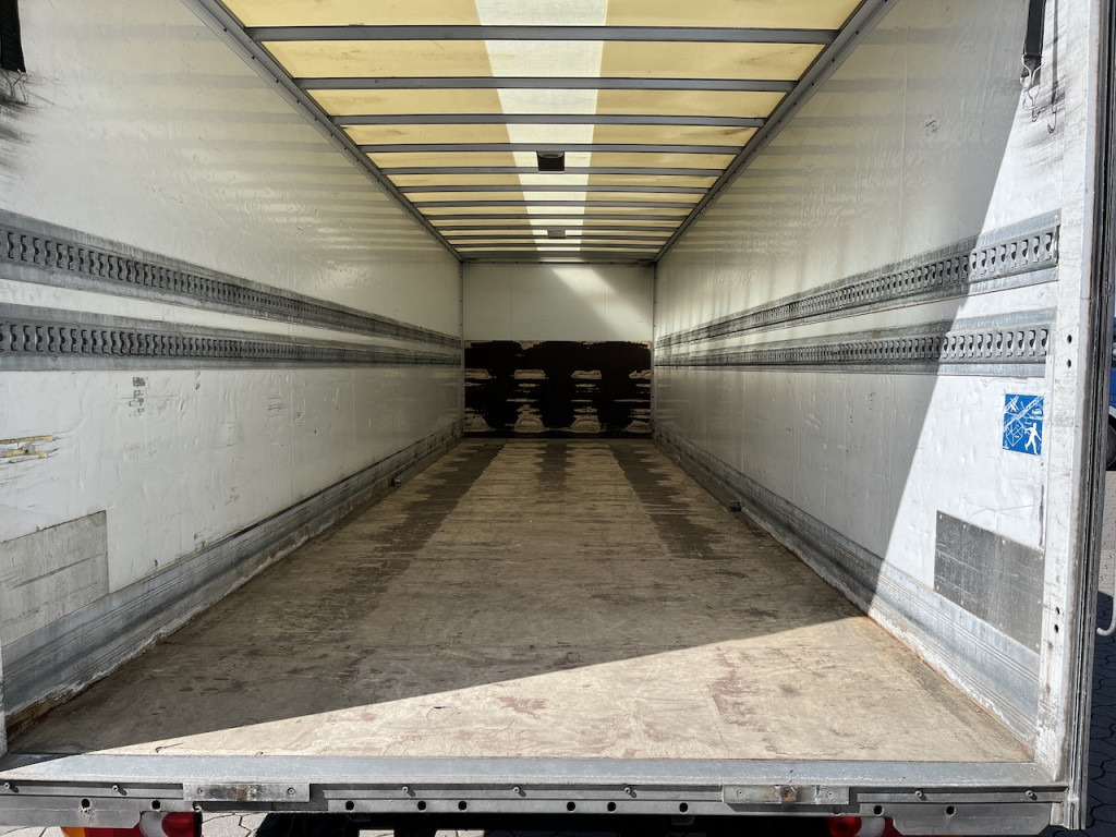 Iveco 120E25 Eurocargo 4x2 Koffer | Ladebordwand - Tovornjak: slika 3 Iveco 120E25 Eurocargo 4x2 Koffer | Ladebordwand - Tovornjak: slika 3