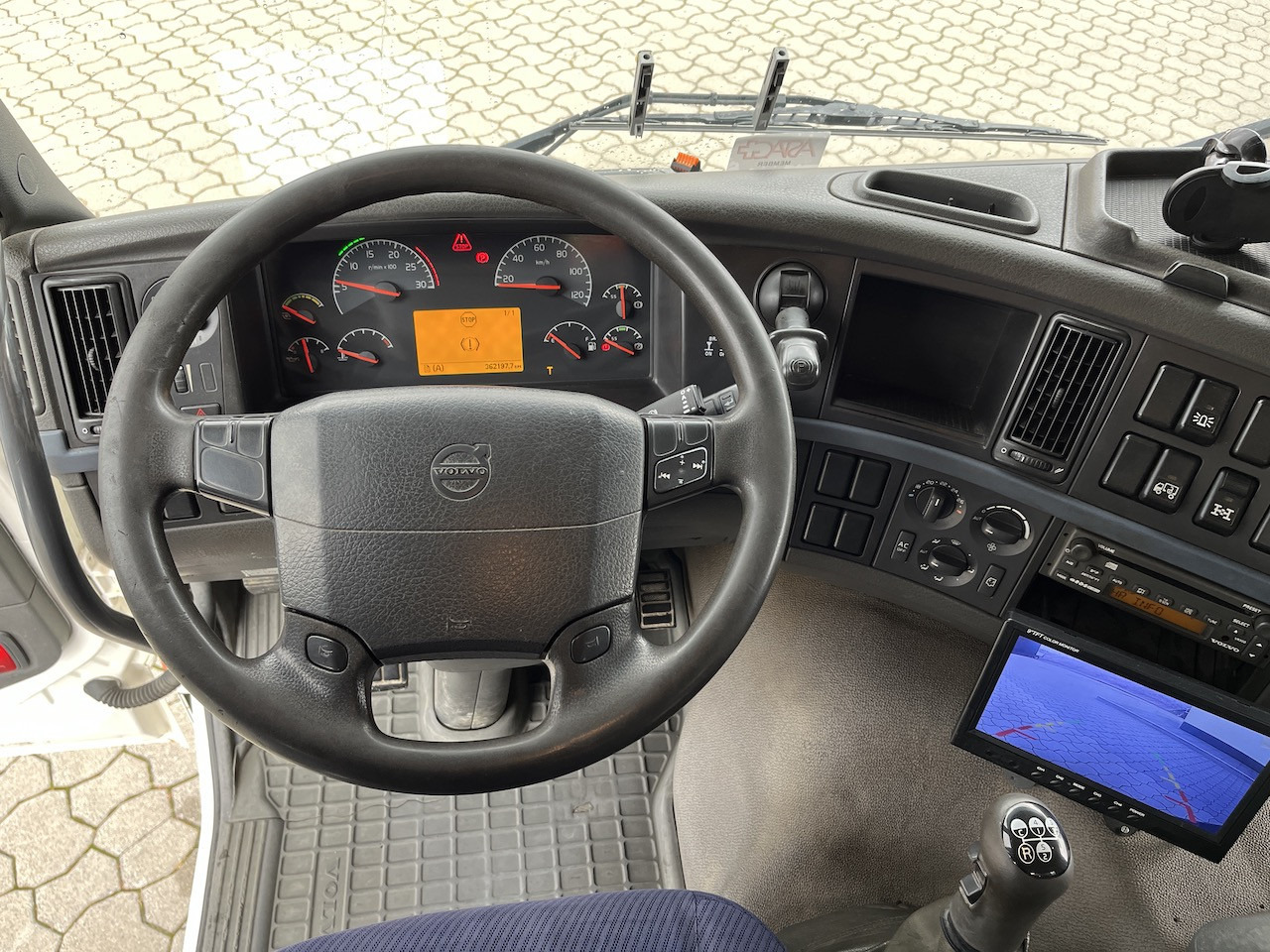 Volvo FM 440 8x4 Palfinger PK 44002 Wechselsystem - Tovornjak z dvigalom, Tovornjak s kesonom: slika 2 Volvo FM 440 8x4 Palfinger PK 44002 Wechselsystem - Tovornjak z dvigalom, Tovornjak s kesonom: slika 2