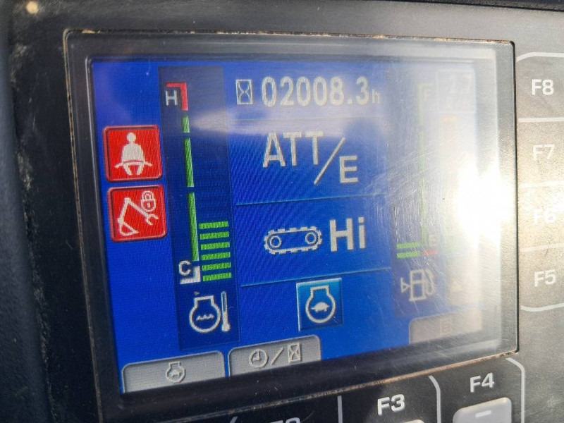 Mini bager Komatsu PC55MR-5: slika 16