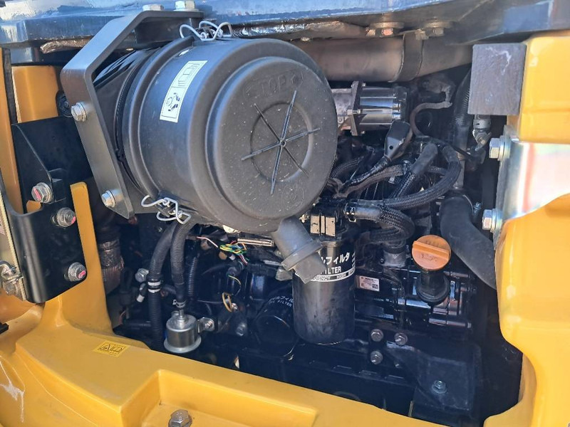 Mini bager Komatsu PC55MR-5: slika 11