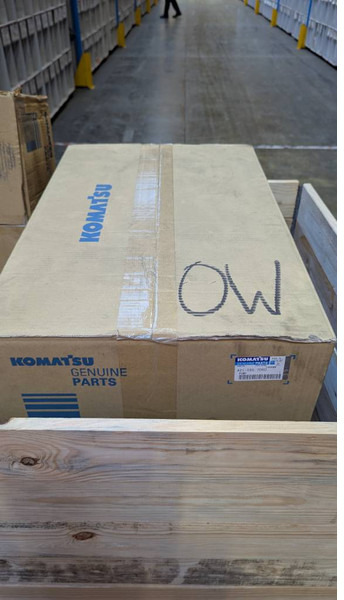 Komatsu WA475-10 - HYDRAULIC PUMP 421-S95-7060 - Hidravlika za Gradbeni stroj: slika 1 Komatsu WA475-10 - HYDRAULIC PUMP 421-S95-7060 - Hidravlika za Gradbeni stroj: slika 1