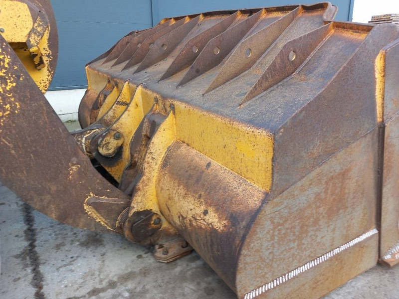 Komatsu WA500-7 - Kolesni nakladalec: slika 5 Komatsu WA500-7 - Kolesni nakladalec: slika 5