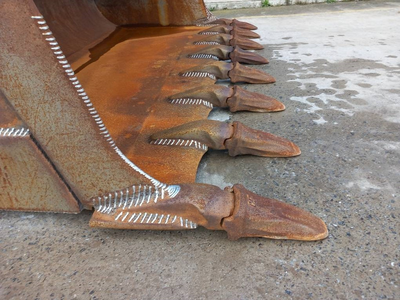 Komatsu WA500-7 - Kolesni nakladalec: slika 4 Komatsu WA500-7 - Kolesni nakladalec: slika 4