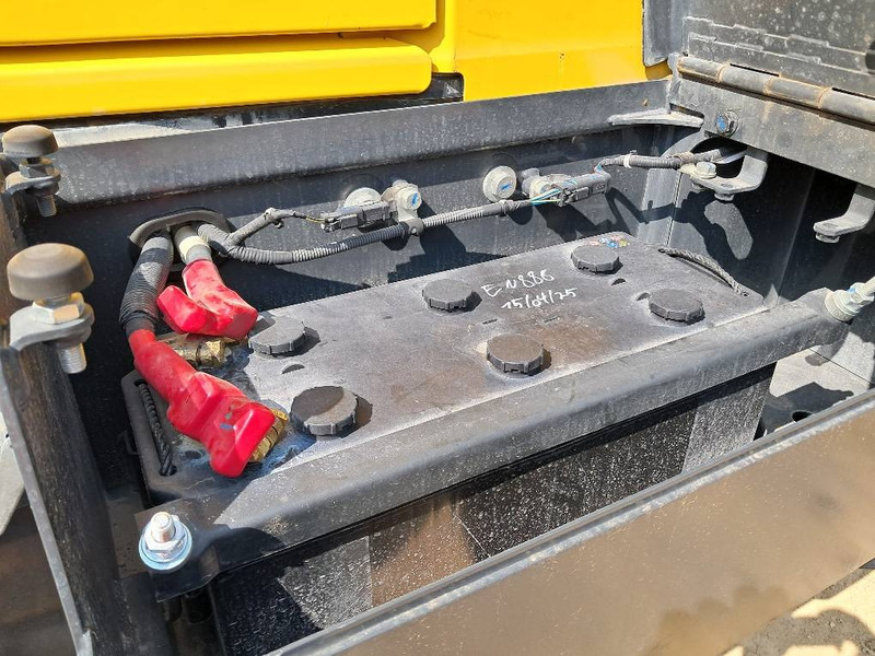 Komatsu WA500-8E0 - Kolesni nakladalec: slika 4 Komatsu WA500-8E0 - Kolesni nakladalec: slika 4