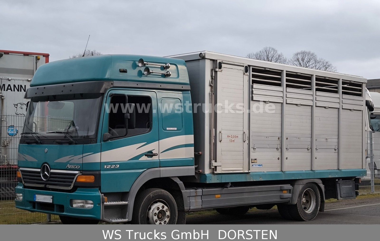 Mercedes-Benz Atego 1223 1 Stock Hohe Gitter Viehtransporter - Tovornjak za prevoz konj: slika 2 Mercedes-Benz Atego 1223 1 Stock Hohe Gitter Viehtransporter - Tovornjak za prevoz konj: slika 2
