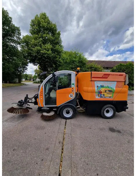 Bucher Kehrmaschine BUCHER-GUYER Kehrmaschine EG 4.500 kg Diesel Topzustand - Industrijski pometalni stroj: slika 1 Bucher Kehrmaschine BUCHER-GUYER Kehrmaschine EG 4.500 kg Diesel Topzustand - Industrijski pometalni stroj: slika 1