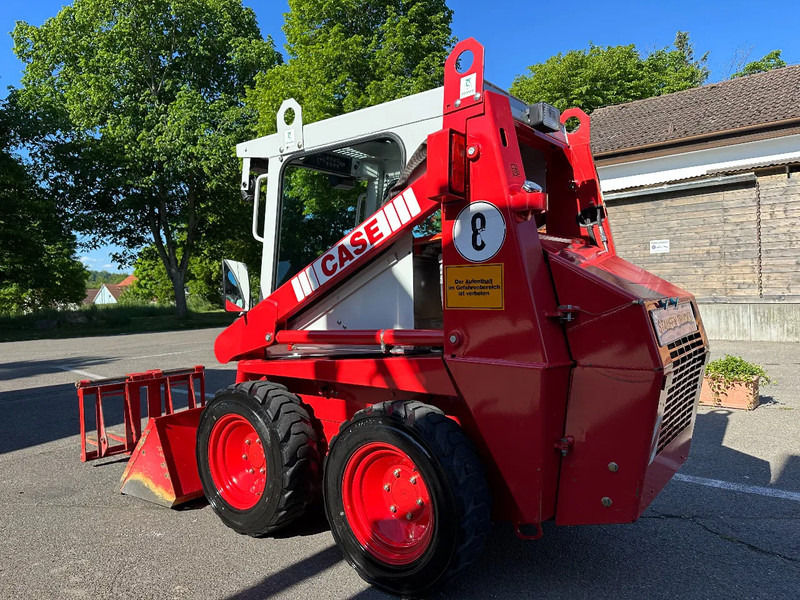 Case 1825 4x4 KOMPAKT / UNILADER mit Schaufel / Gabel - Kompaktni nakladalnik na gosenicah: slika 5 Case 1825 4x4 KOMPAKT / UNILADER mit Schaufel / Gabel - Kompaktni nakladalnik na gosenicah: slika 5