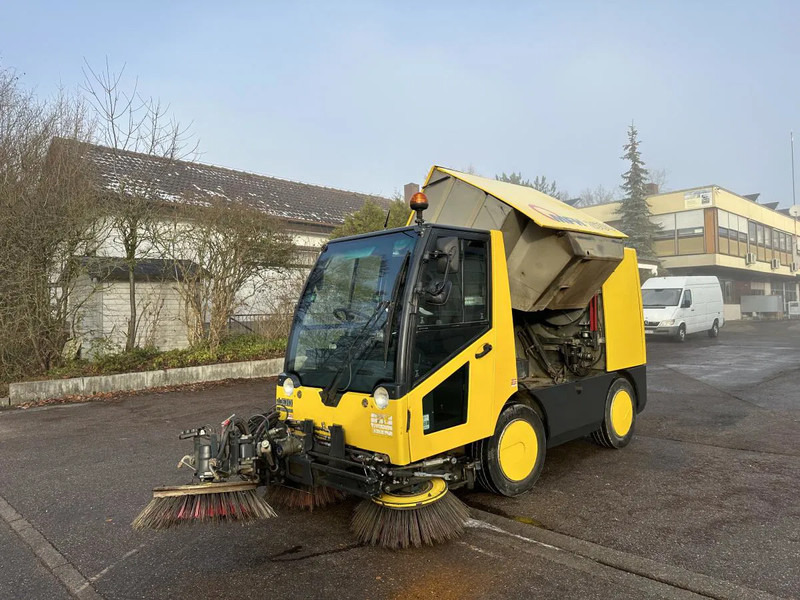 Diversen MFH 2500 Kehrmaschine Klima 3 Besen AEBI MATEC MFH 2500 Kehrmaschine Klima 3 Besen - Industrijski pometalni stroj: slika 3 Diversen MFH 2500 Kehrmaschine Klima 3 Besen AEBI MATEC MFH 2500 Kehrmaschine Klima 3 Besen - Industrijski pometalni stroj: slika 3