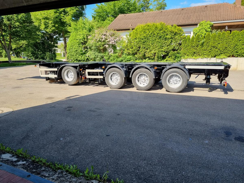 Nooteboom CT-53-04 D 4-Achs Containerchassis Combitrailer CT-53-04 D 4-Achs Containerchassis Combitrailer - Kontejnerska polprikolica/ Polprikolica z zamenljivim tovoriščem: slika 2 Nooteboom CT-53-04 D 4-Achs Containerchassis Combitrailer CT-53-04 D 4-Achs Containerchassis Combitrailer - Kontejnerska polprikolica/ Polprikolica z zamenljivim tovoriščem: slika 2