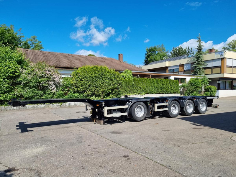 Nooteboom CT-53-04 D 4-Achs Containerchassis Combitrailer CT-53-04 D 4-Achs Containerchassis Combitrailer - Kontejnerska polprikolica/ Polprikolica z zamenljivim tovoriščem: slika 1 Nooteboom CT-53-04 D 4-Achs Containerchassis Combitrailer CT-53-04 D 4-Achs Containerchassis Combitrailer - Kontejnerska polprikolica/ Polprikolica z zamenljivim tovoriščem: slika 1