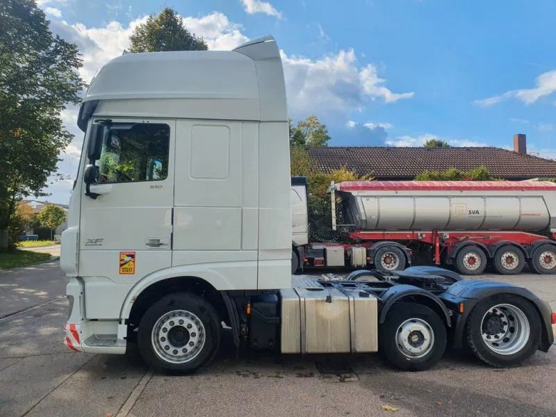 DAF XF 106.510 FT 6x2/4 SSC 3-Achser MEGA E6 - Vlačilec: slika 2 DAF XF 106.510 FT 6x2/4 SSC 3-Achser MEGA E6 - Vlačilec: slika 2