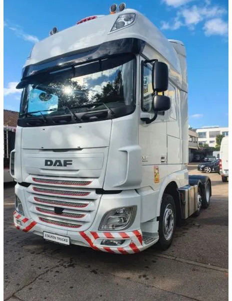 DAF XF 106.510 FT 6x2/4 SSC 3-Achser MEGA E6 - Vlačilec: slika 1 DAF XF 106.510 FT 6x2/4 SSC 3-Achser MEGA E6 - Vlačilec: slika 1