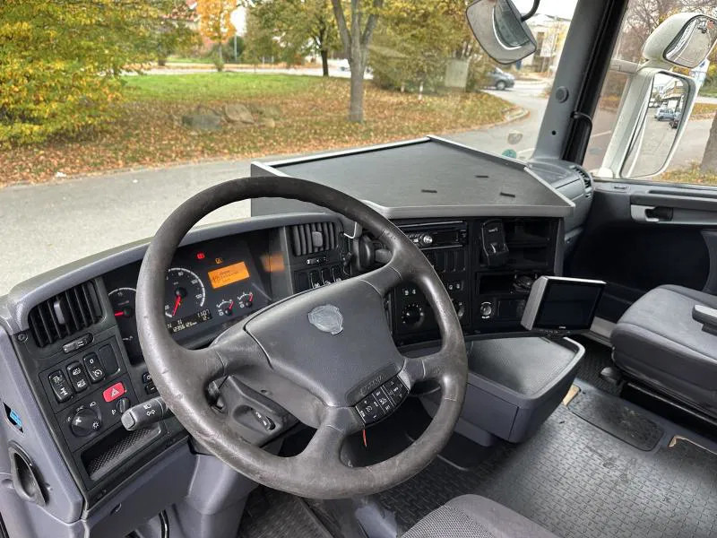 Vlačilec Scania R420 MEGA 4x2 Topline Intarder TÜV neu! E5: slika 20 Vlačilec Scania R420 MEGA 4x2 Topline Intarder TÜV neu! E5: slika 20