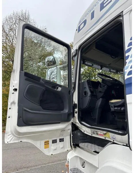 Vlačilec Scania R420 MEGA 4x2 Topline Intarder TÜV neu! E5: slika 17 Vlačilec Scania R420 MEGA 4x2 Topline Intarder TÜV neu! E5: slika 17