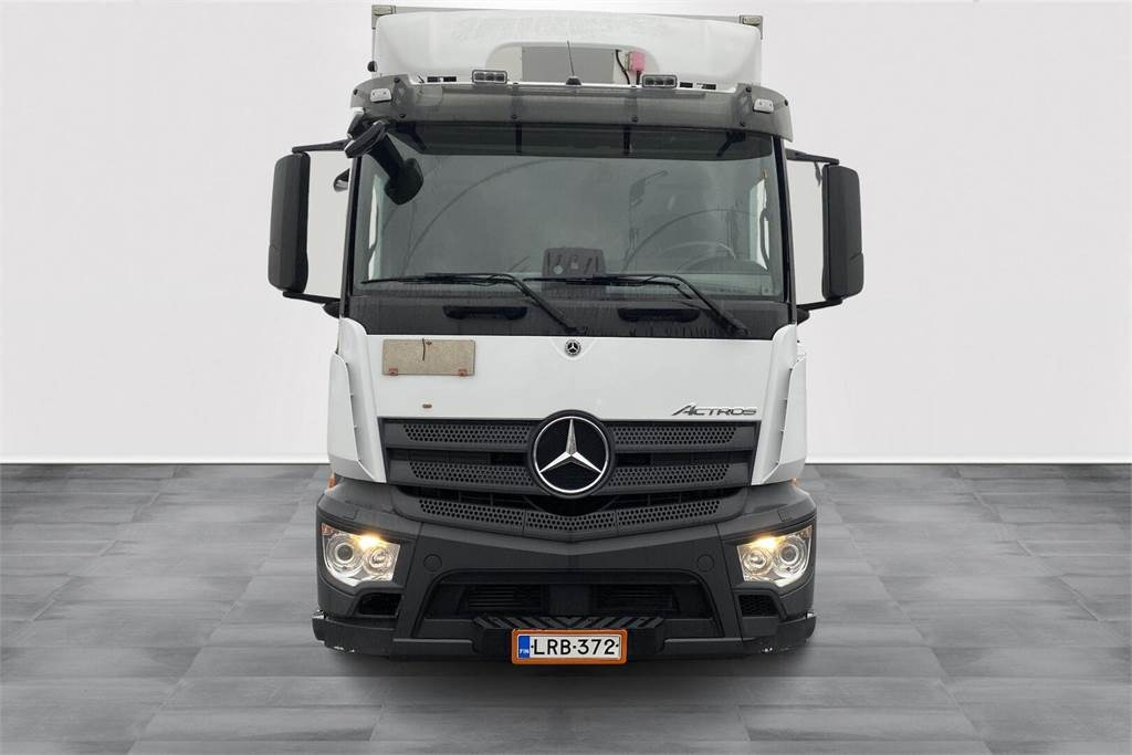 Mercedes-Benz ACTROS 5 SM 1827 L KSA - Tovornjak zabojnik: slika 2 Mercedes-Benz ACTROS 5 SM 1827 L KSA - Tovornjak zabojnik: slika 2