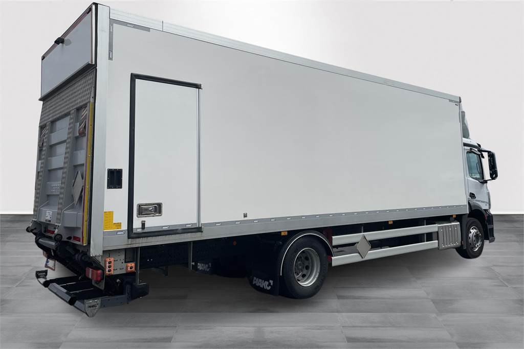 Mercedes-Benz Actros 1827 4x2 8,7m umpikori+PL nostin - Izotermični tovornjak: slika 4 Mercedes-Benz Actros 1827 4x2 8,7m umpikori+PL nostin - Izotermični tovornjak: slika 4