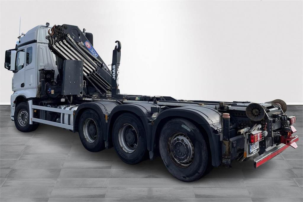 Mercedes-Benz Arocs 3251 8x4*4 - HMF 32 tm - Koukku - Tovornjak z dvigalom: slika 4 Mercedes-Benz Arocs 3251 8x4*4 - HMF 32 tm - Koukku - Tovornjak z dvigalom: slika 4