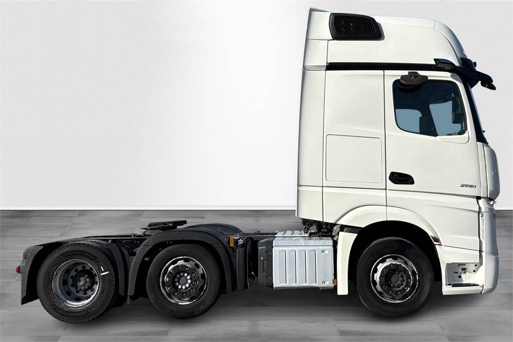 Mercedes-Benz ACTROS 2551LS 6x2/4 Väliteli - Vlačilec: slika 5 Mercedes-Benz ACTROS 2551LS 6x2/4 Väliteli - Vlačilec: slika 5