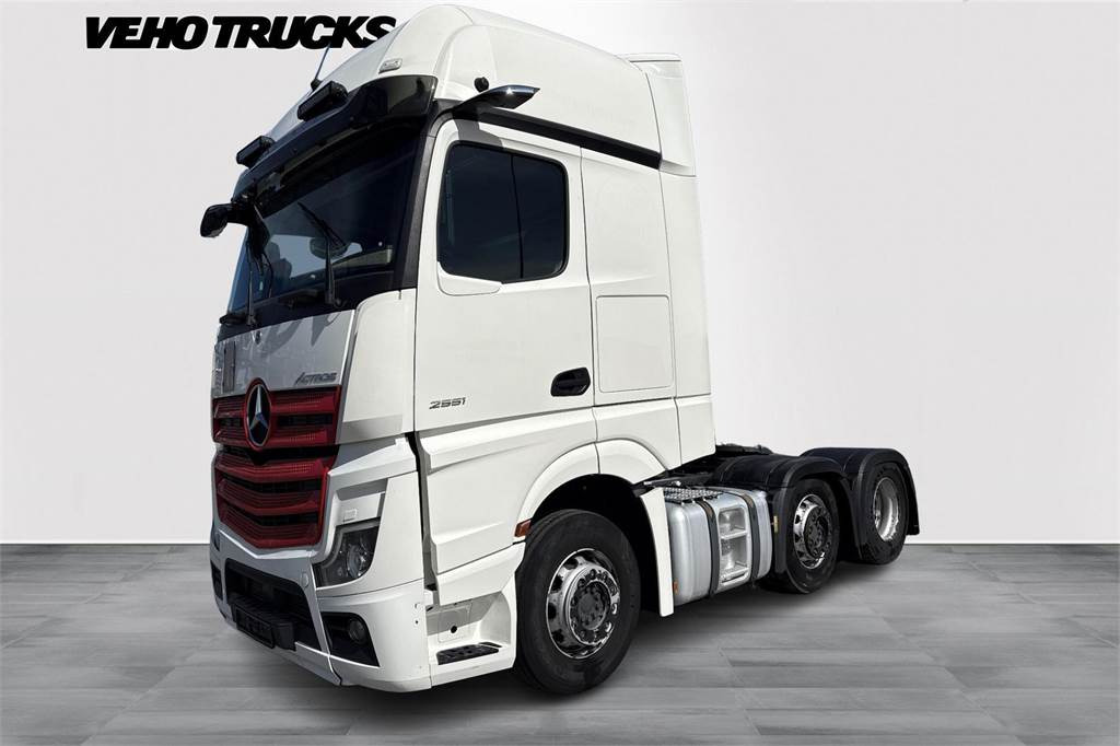 Mercedes-Benz ACTROS 2551LS 6x2/4 Väliteli - Vlačilec: slika 2 Mercedes-Benz ACTROS 2551LS 6x2/4 Väliteli - Vlačilec: slika 2