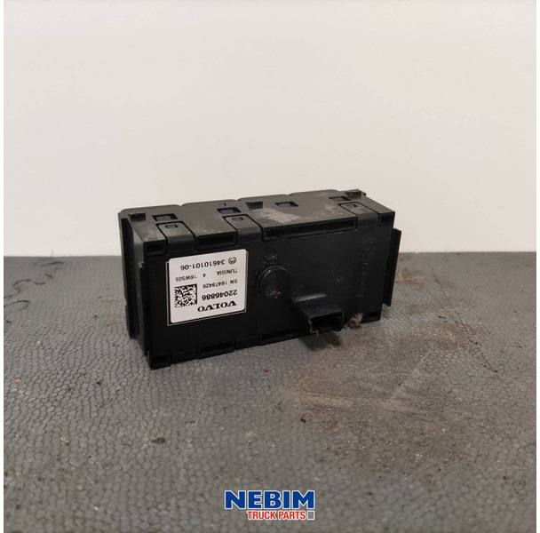 Volvo Volvo - 22046886 - Schakelaarpaneel I-shift - Rezervni deli za Tovornjak: slika 2 Volvo Volvo - 22046886 - Schakelaarpaneel I-shift - Rezervni deli za Tovornjak: slika 2