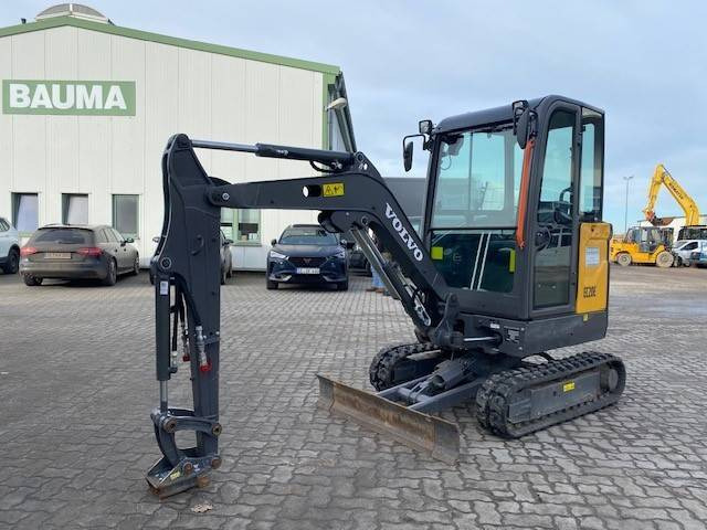 Volvo EC 20 E MIETE / RENTAL (12002071) - Mini bager: slika 1 Volvo EC 20 E MIETE / RENTAL (12002071) - Mini bager: slika 1
