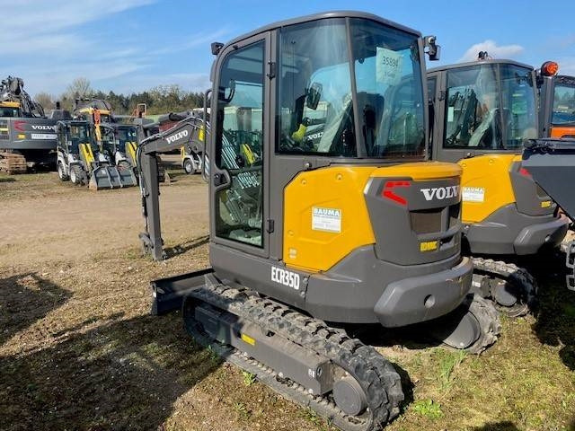 Volvo ECR 35 D MIETE / RENTAL (12002078) - Mini bager: slika 2 Volvo ECR 35 D MIETE / RENTAL (12002078) - Mini bager: slika 2