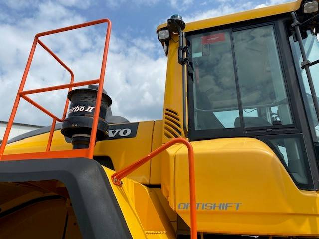 Kolesni nakladalec Volvo L 260 H MIETE / RENTAL (12002252): slika 16