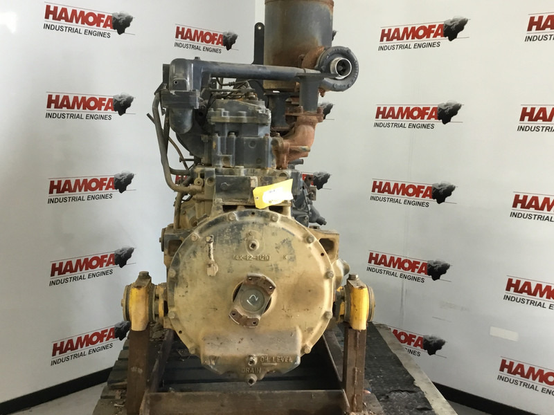 Komatsu S6D125E-2 USED - Gradbeni stroj: slika 3 Komatsu S6D125E-2 USED - Gradbeni stroj: slika 3