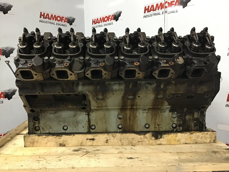 MTU 12V183-AA51-218 OM424 FOR PARTS - Gradbeni stroj: slika 2 MTU 12V183-AA51-218 OM424 FOR PARTS - Gradbeni stroj: slika 2
