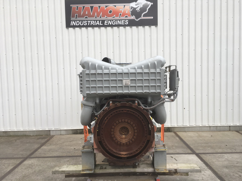 MTU 16V4000G83L FOR PARTS - Gradbeni stroj: slika 3 MTU 16V4000G83L FOR PARTS - Gradbeni stroj: slika 3